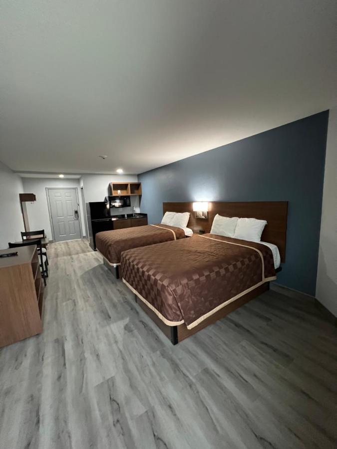 Relax Inn Ченълвю Екстериор снимка