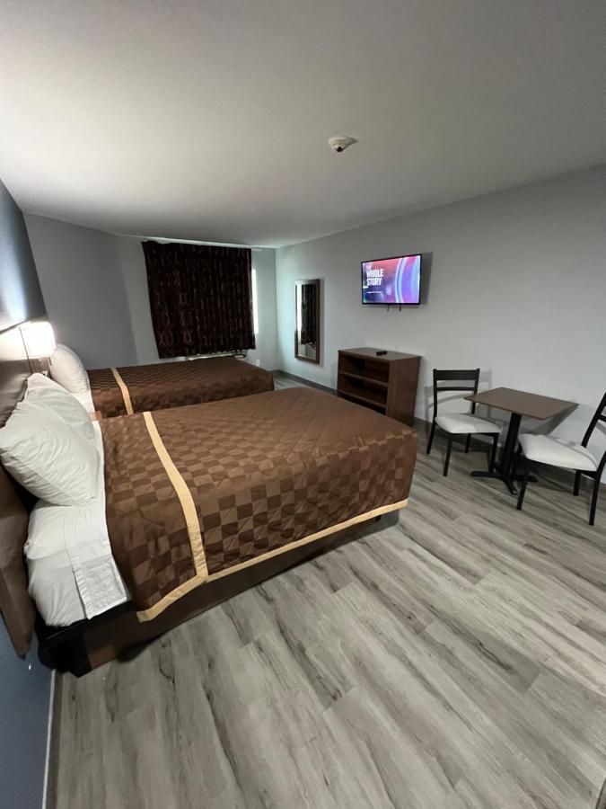Relax Inn Ченълвю Екстериор снимка