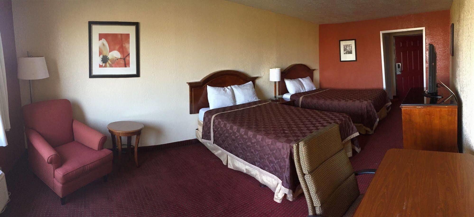 Relax Inn Ченълвю Екстериор снимка
